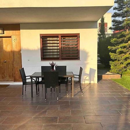 Modern 5-Bedroom Villa With Pool Montequinto Εξωτερικό φωτογραφία