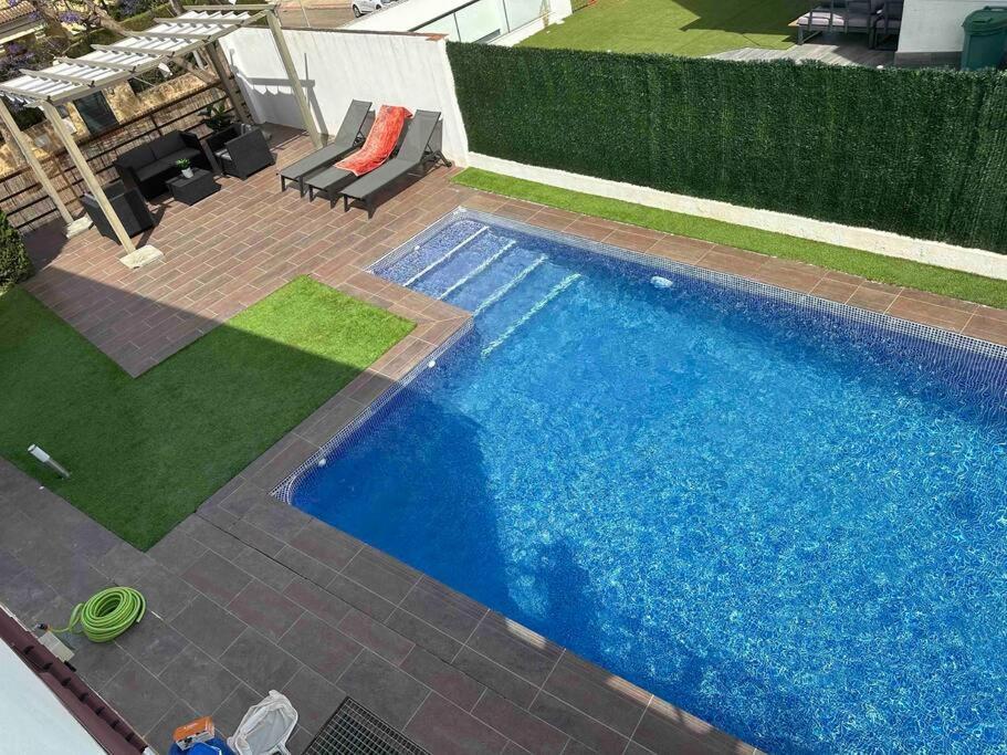 Modern 5-Bedroom Villa With Pool Montequinto Εξωτερικό φωτογραφία